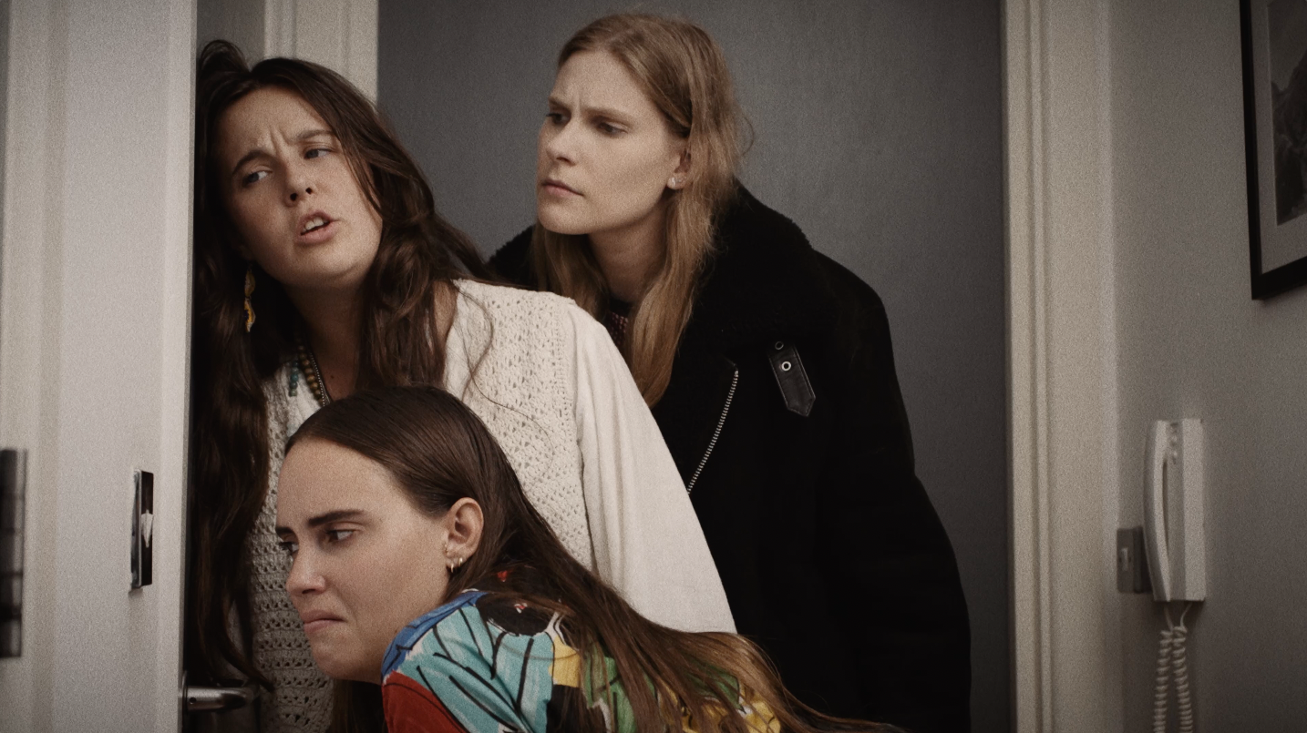 Modern Women - Still 1