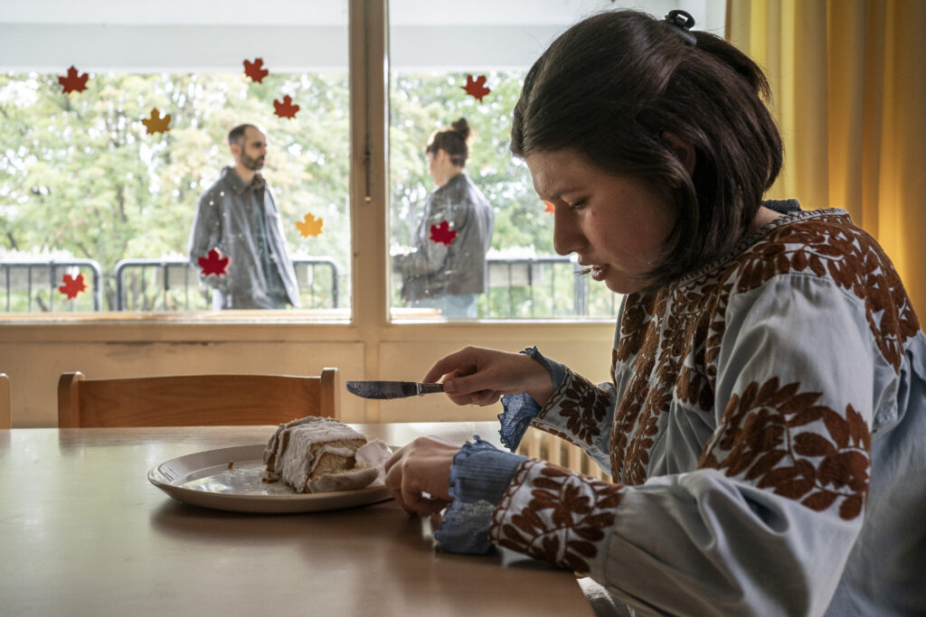 LUISA - Still 4