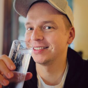 Piotr J. Lewandowski 1