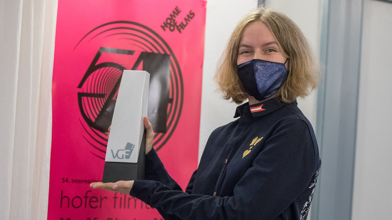 Lena Vurma von dragonfly films gewinnt den VGF-Nachwuchsproduzentenpreis 2020.