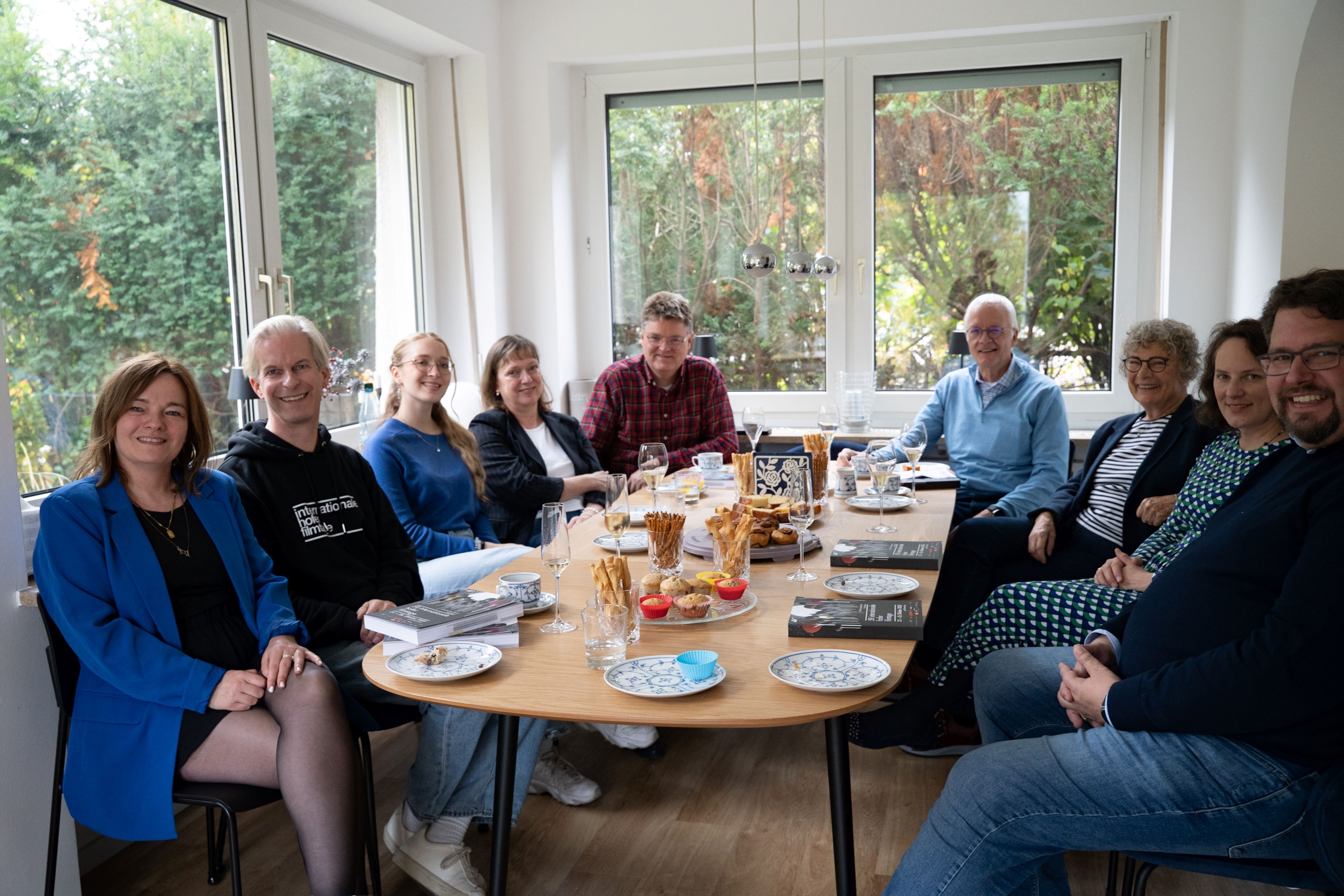 20251013 Wohnzimmer Besuch Photo 2 Riccardo Bonarrigo