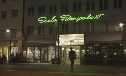 SCALA ADIEU - VON WINDELN VERWEHT by Douglas Wolfsperger in German cinemas