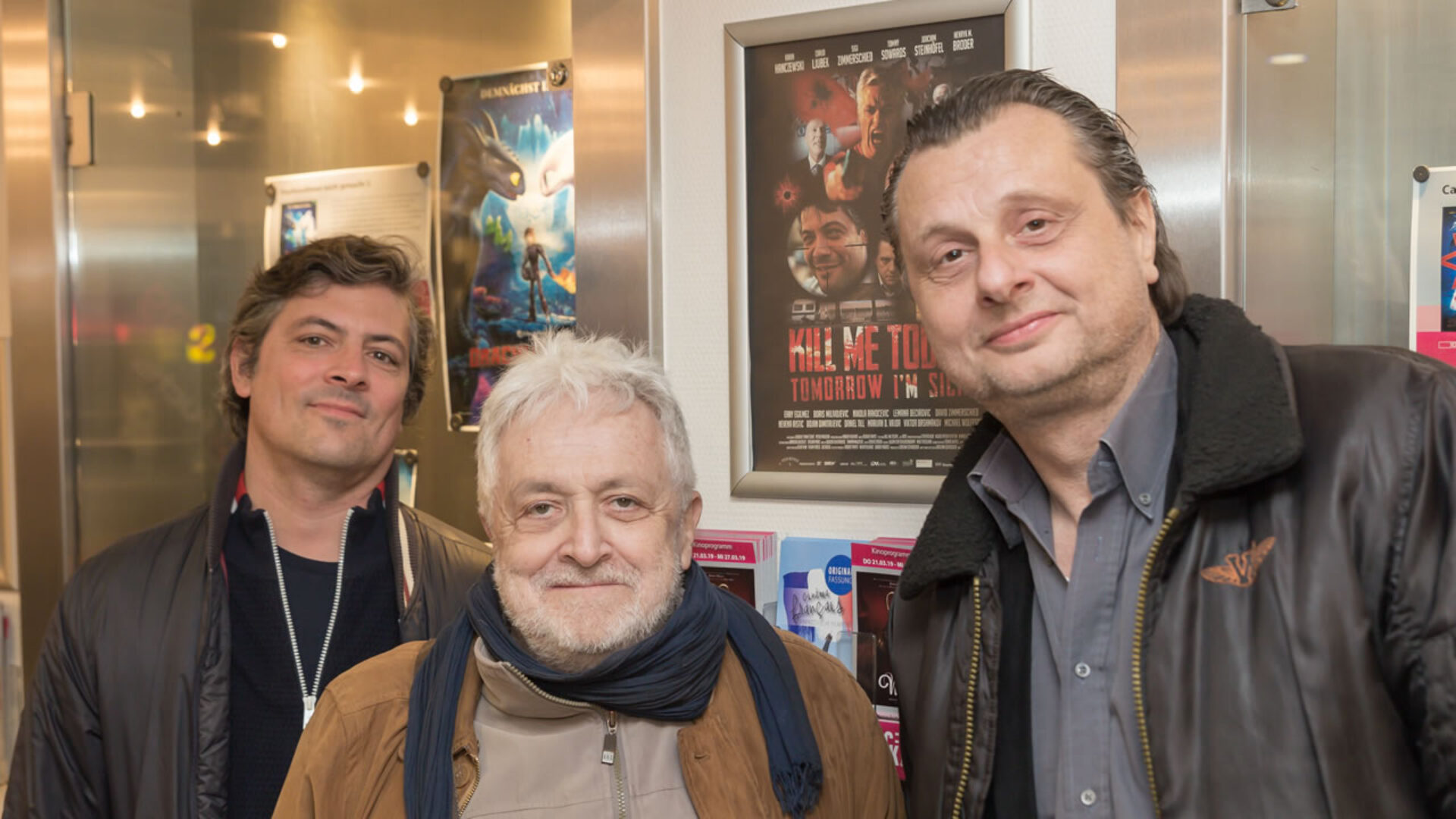 KILL ME TODAY, TOMORROW I‘M SICK: The directors Joachim Schroeder (right) and Tobias Streck (left) with Henryk M. Broder