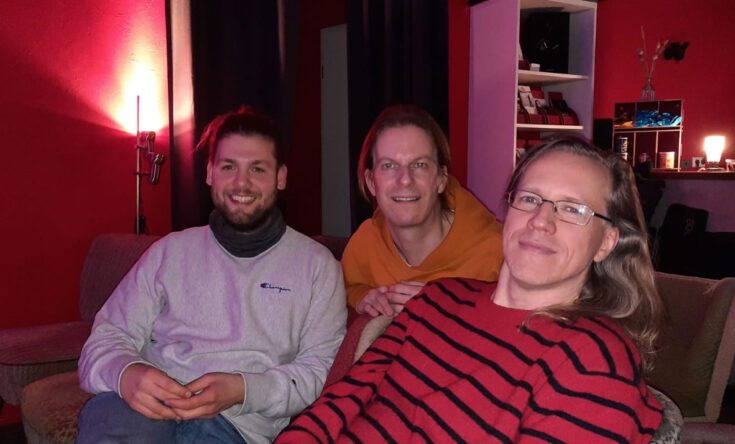 Regisseur Sven O. Hill (re.) mit Tomasz Robak und Thorsten Schaumann