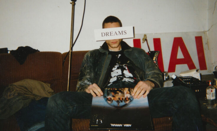 QRT: ZEICHEN, ZOMBIE, TEQNO – EIN NEKROLOG