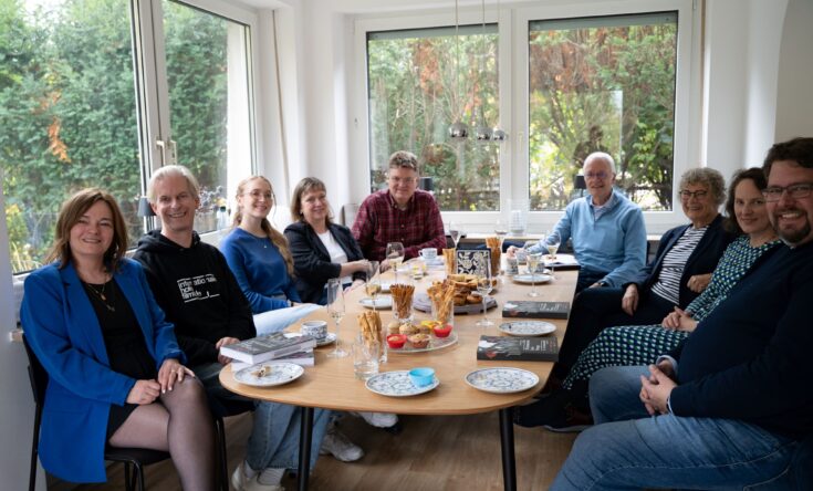 20251013 Wohnzimmer Besuch Photo 2 Riccardo Bonarrigo